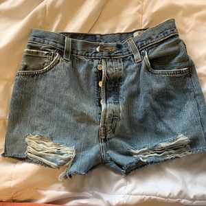 Levi Jean Shorts